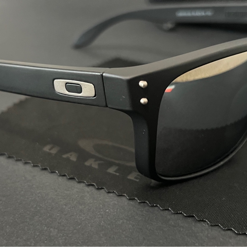 Oakley Holbrook Prizm Polarized Chrome Iridium Sunglasses OO9102 - Picture 5 of 6